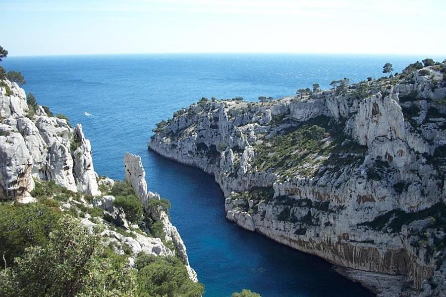 Les Jardins De Cassis - Parking Gratuit & Piscine Chauffee Otel Dış mekan fotoğraf