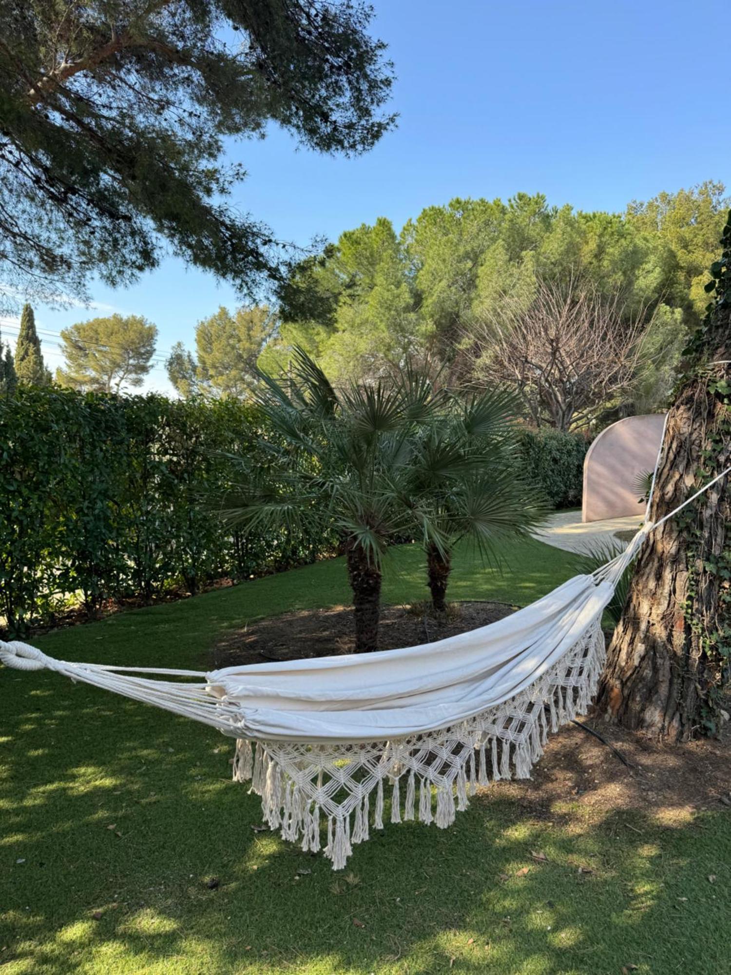 Les Jardins De Cassis - Parking Gratuit & Piscine Chauffee Otel Dış mekan fotoğraf