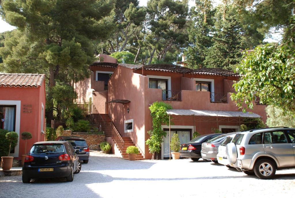 Les Jardins De Cassis - Parking Gratuit & Piscine Chauffee Otel Dış mekan fotoğraf